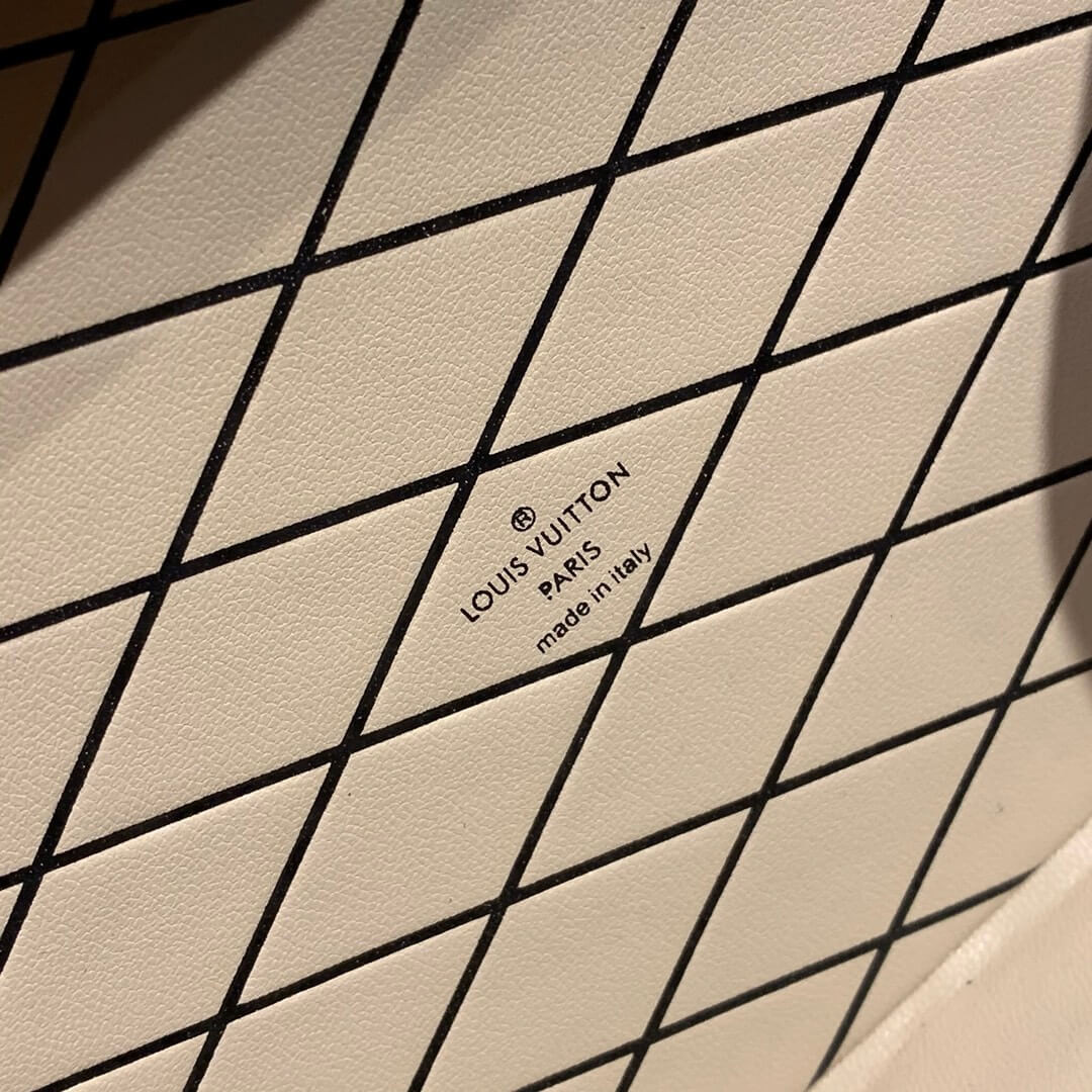 Louis Vuitton Petite Malle M53839