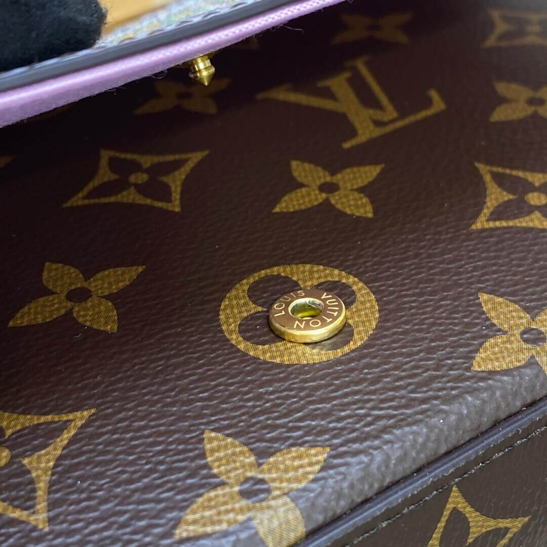 Louis Vuitton Christmas Animation 2022 Felicie Pochette M81545