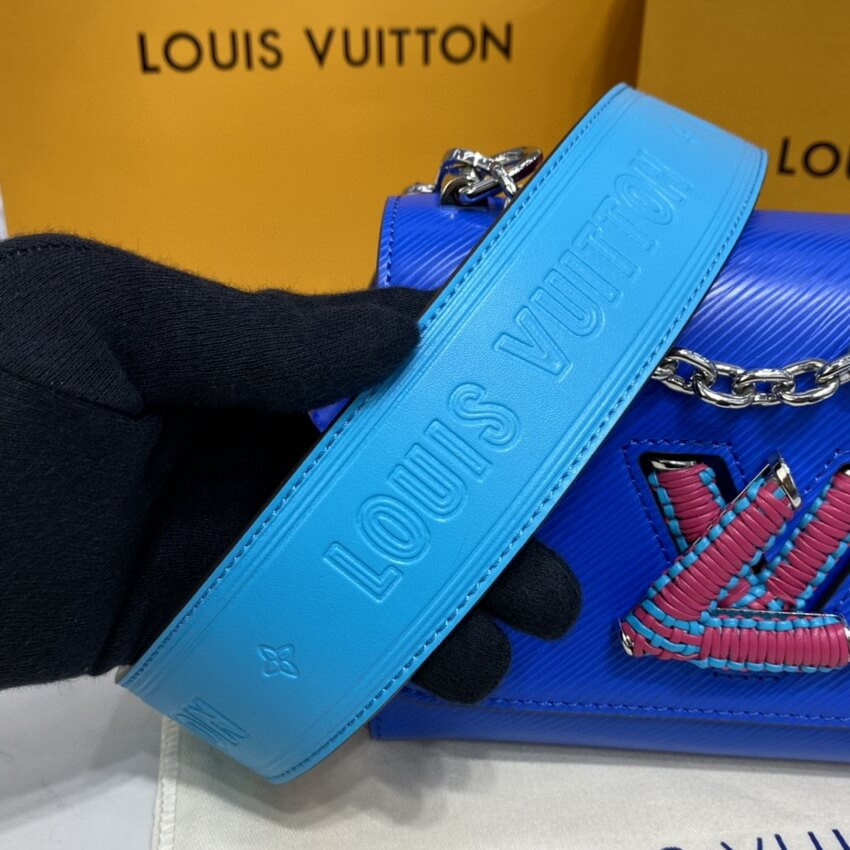 Louis Vuitton Twist PM M57669