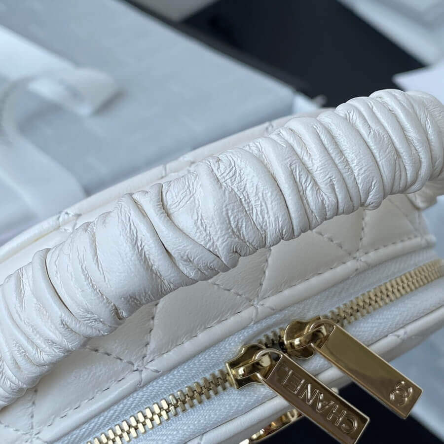 Chanel Small Vanity Case Lambskin AP2731