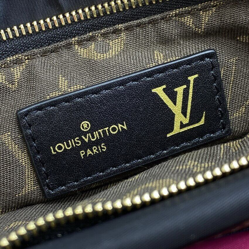 Louis Vuitton Maxi Multi Pochette Accessoires M58980 Black/Fuchsia