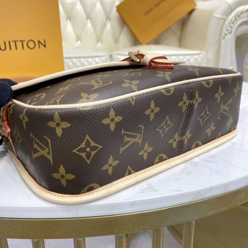 Louis Vuitton Monogram Sologne Shoulder Bag M42250