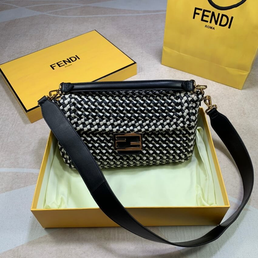 Fendi Baguette in Black Leather and White Fabric 2032