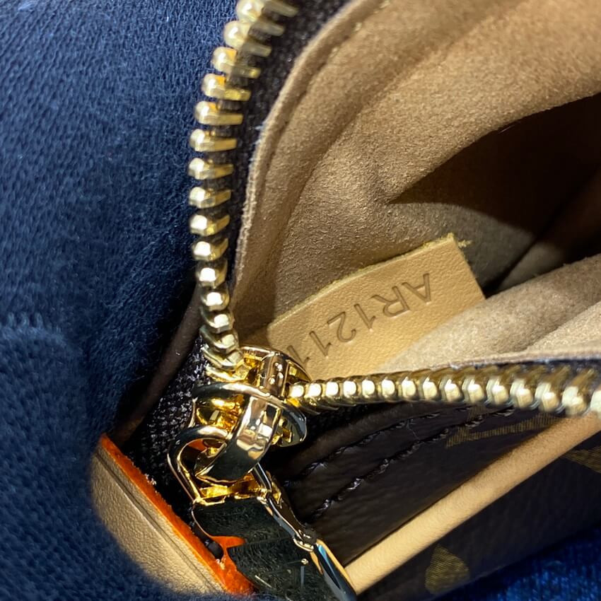 Louis Vuitton Monogram Canvas Loop Bag M81098