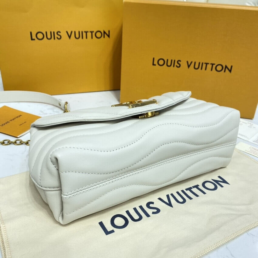 Louis Vuitton New Wave Chain Bag M58549 Ivory
