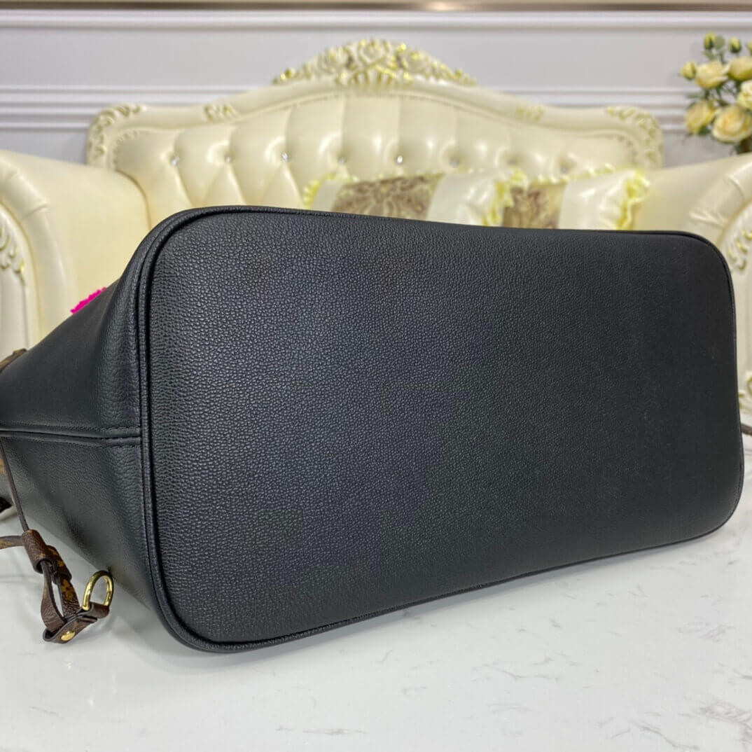 Louis Vuitton Neverfull MM M56960 In Leather and Shearling