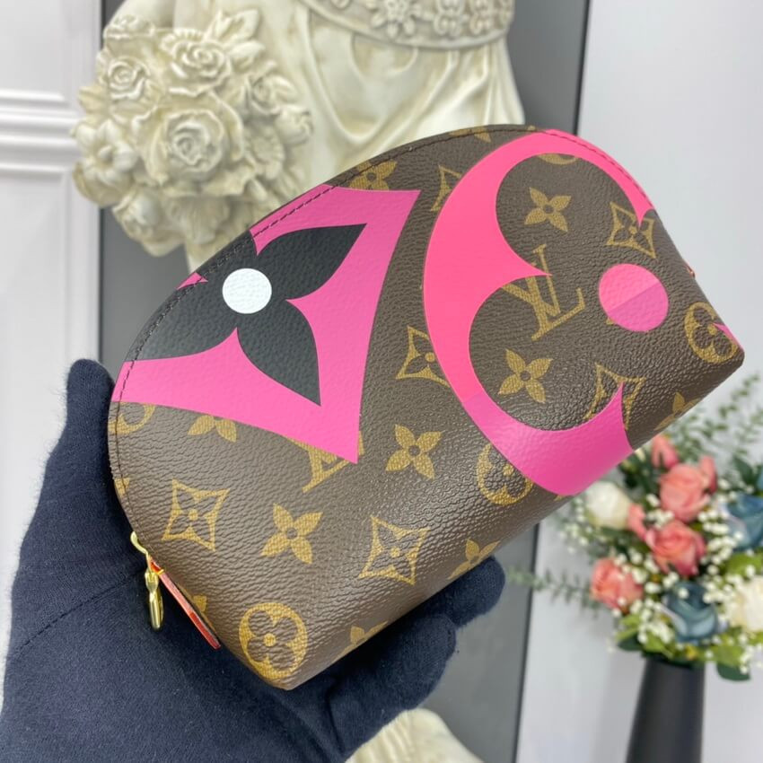 Louis Vuitton Game On Pochette Cosmetique M80283