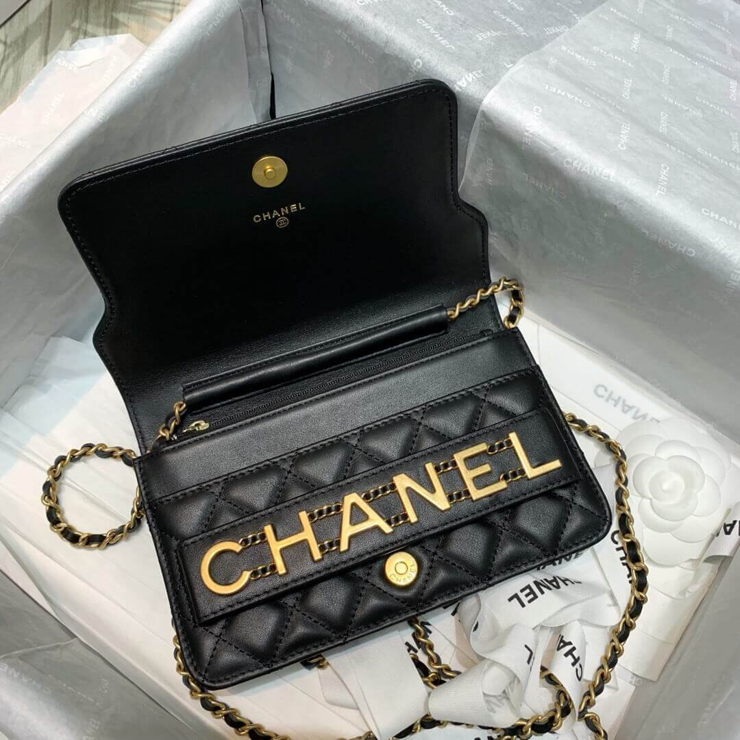 Chanel Front Logo 19cm Flap Bag 88826
