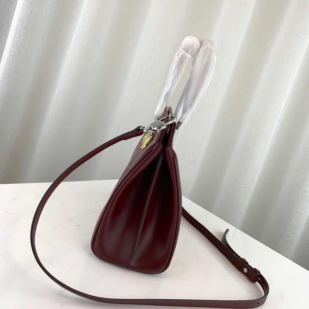 Gucci Zumi Smooth Leather Small Top Handle Bag 569712