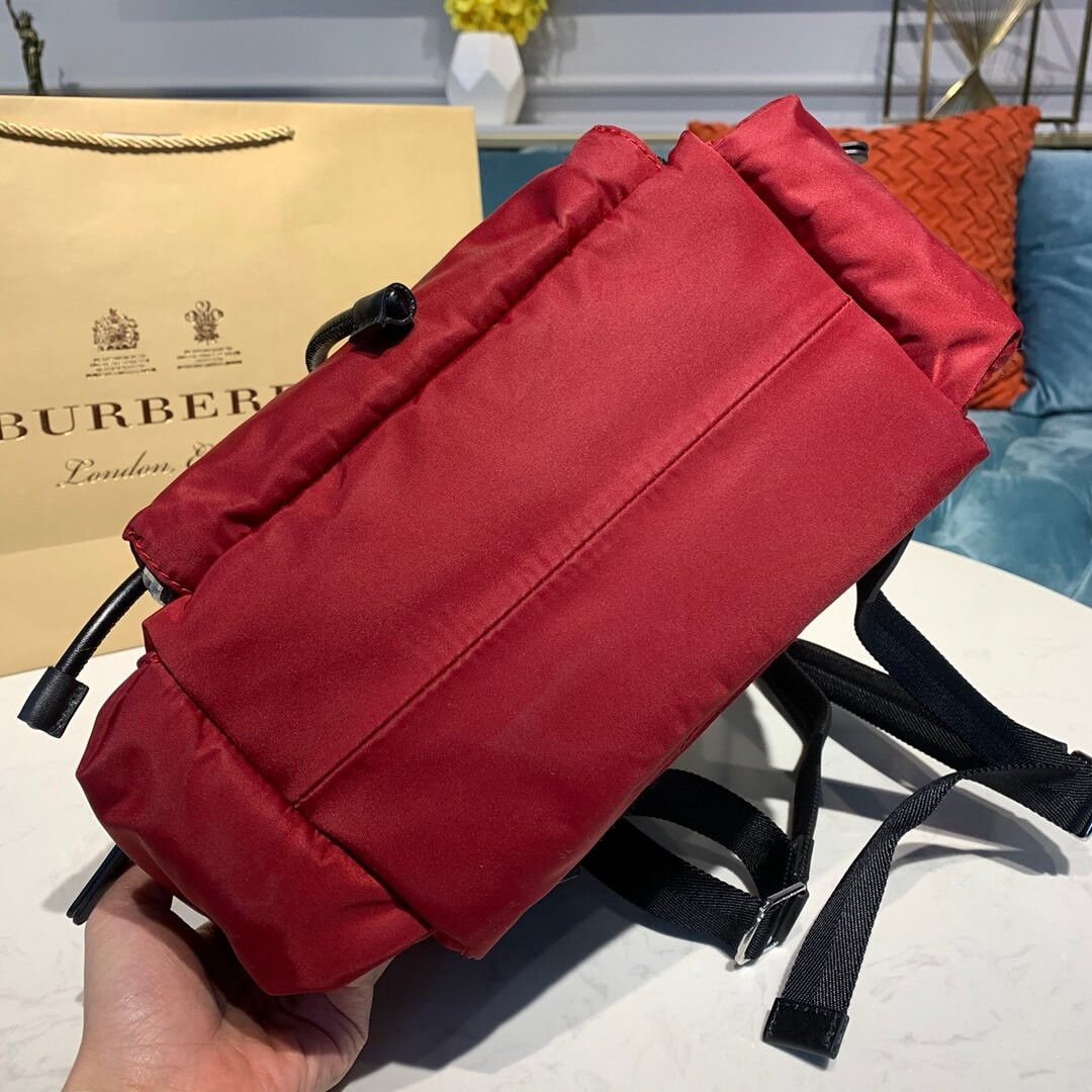 Burberry The Medium Rucksack in Logo Print Nylon 80416201