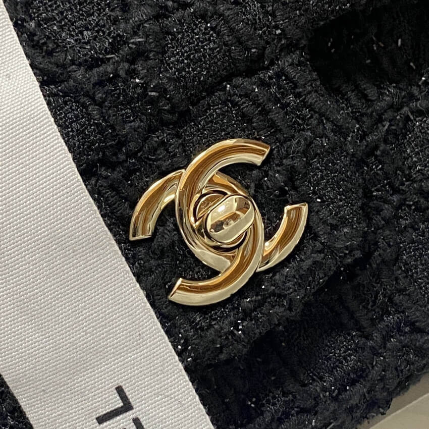 Chanel  Classic Flap Bag in Black Tweed 1112