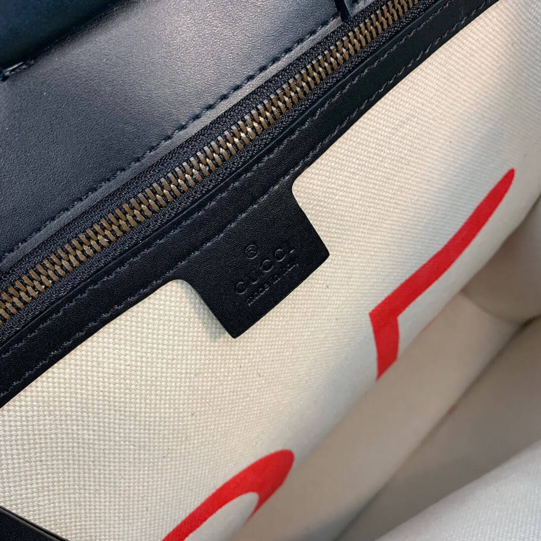 Gucci Bee Print GG Supreme Tote 450850