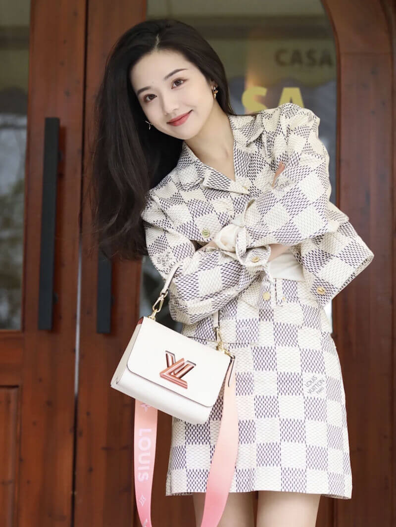 Louis Vuitton Epi Leather Twist PM M59687 White