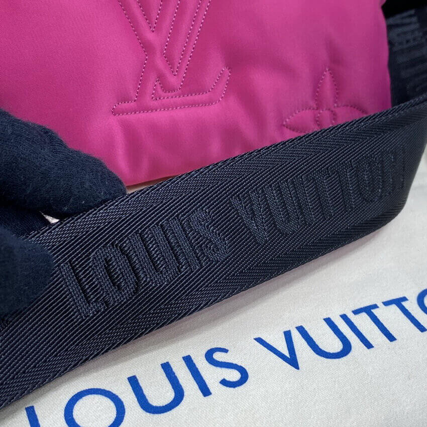 Louis Vuitton Maxi Multi Pochette Accessoires M58980 Black/Fuchsia