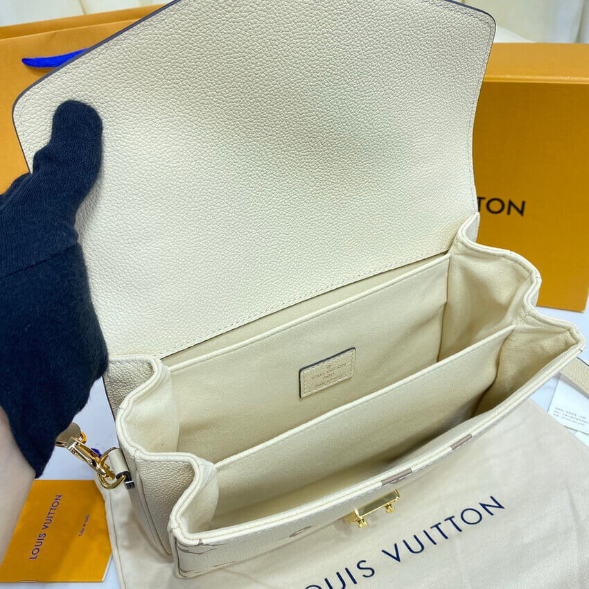 Louis Vuitton Pochette Metis M45596
