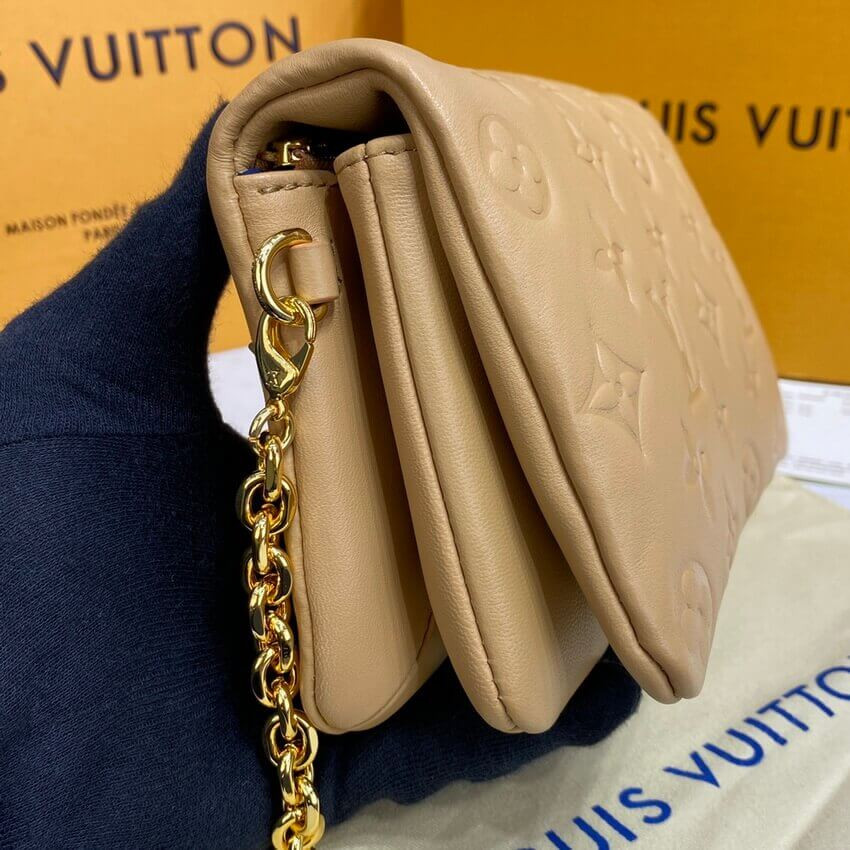 Louis Vuitton Pochette Coussin M80818 Camel Brown