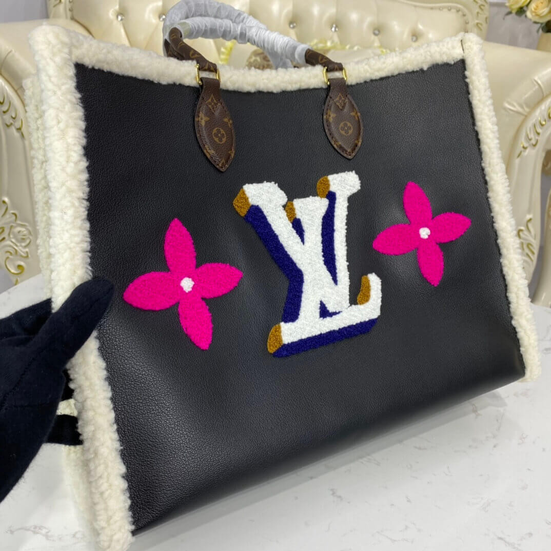 Louis Vuitton Onthego GM M56958 In Leather and Shearling