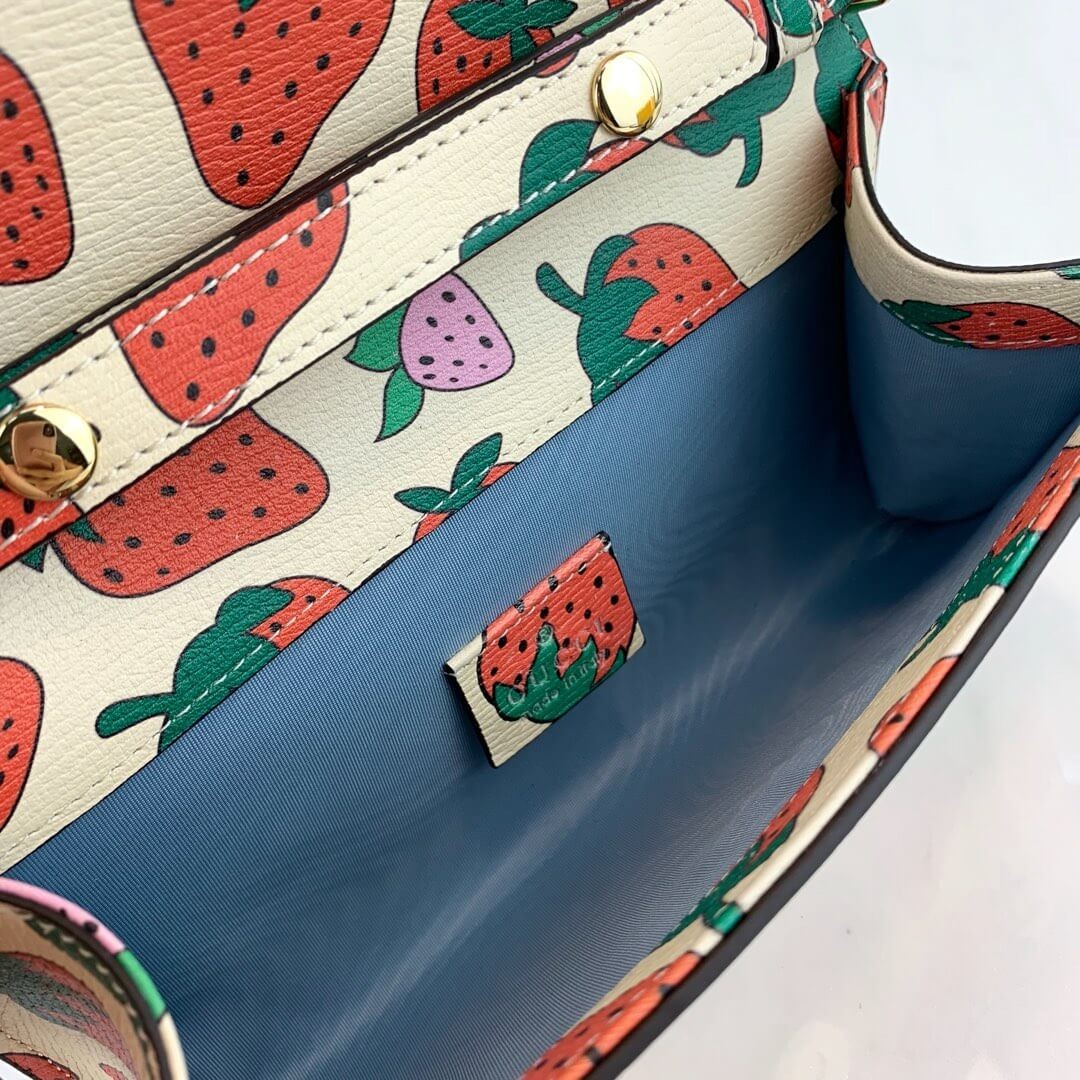 Gucci Zumi Strawberry Print Mini Bag 564718