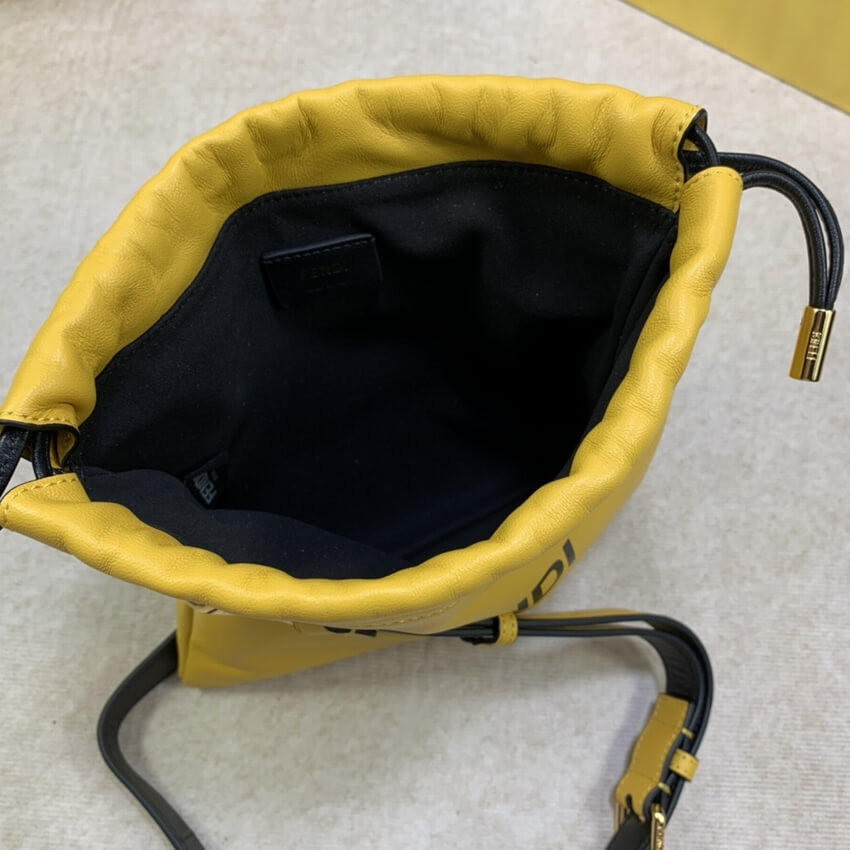 Fendi Pack Small Pouch 88N335