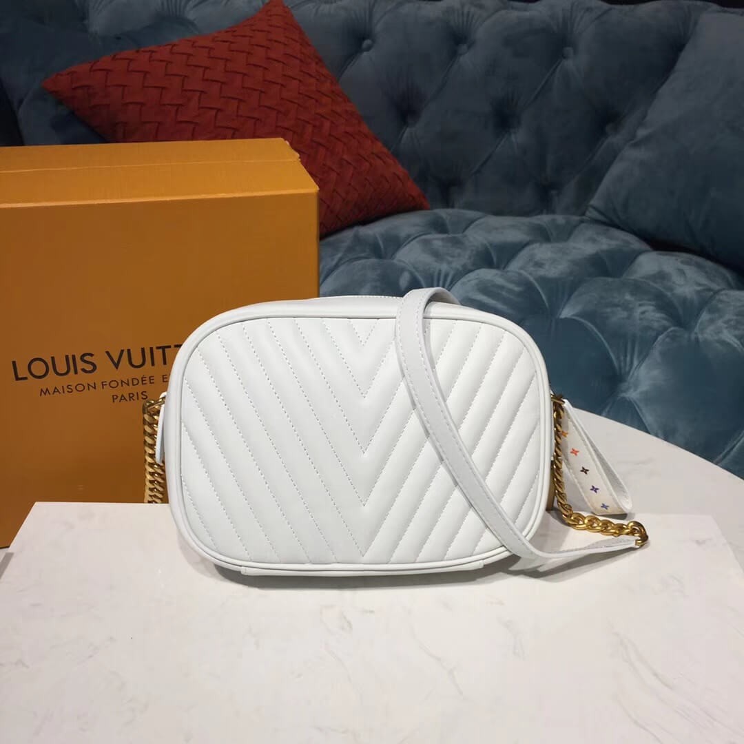 Louis Vuitton New Wave Camera Bag M53682