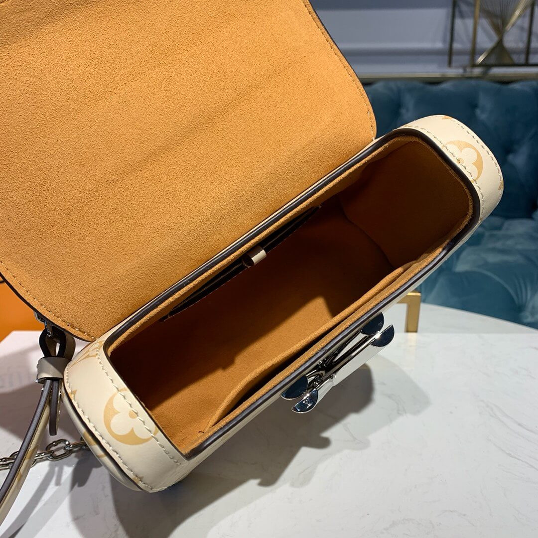 Louis Vuitton Monogram Tape Twist MM M53801