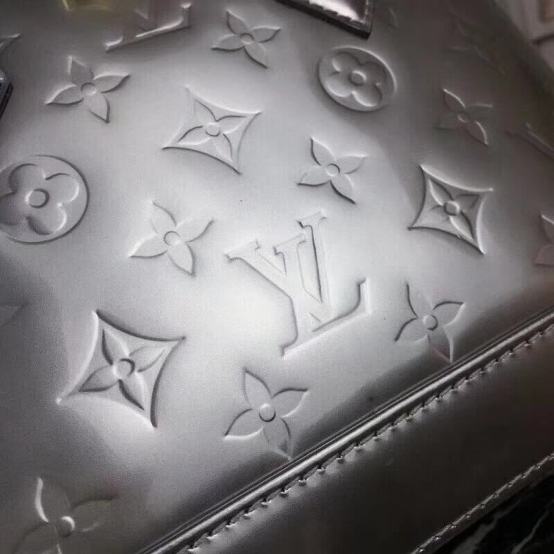 Louis Vuitton Monogram Vernis Alma BB M91606