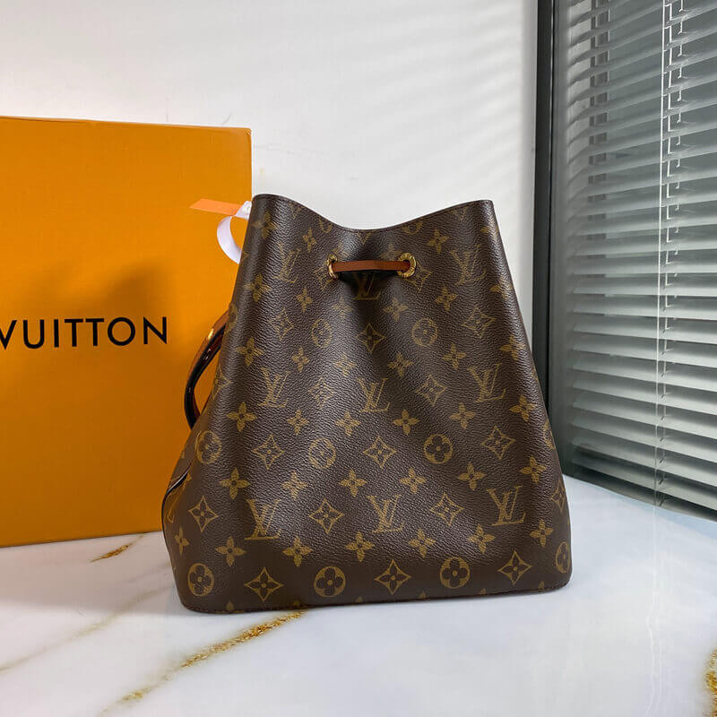 Louis Vuitton Monogram Canvas NeoNoe M44021