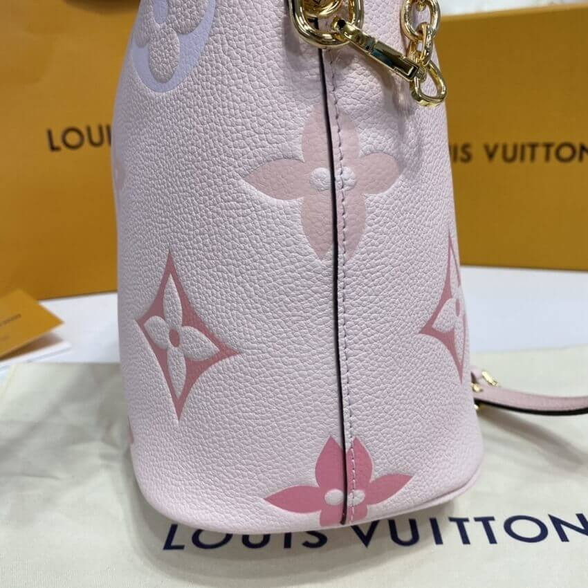 Louis Vuitton Marshmallow Hobo Bag M45697 M45698