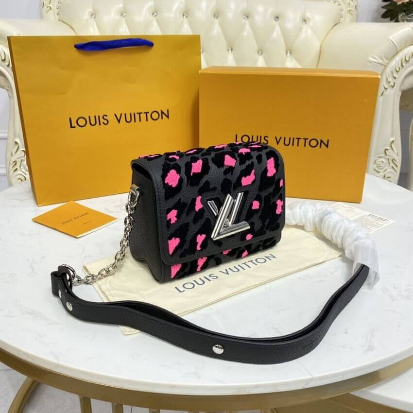 Louis Vuitton Twist PM M58569