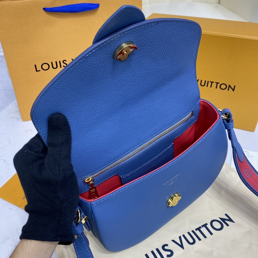 Louis Vuitton LV Pont 9 Soft MM M58967 Blue