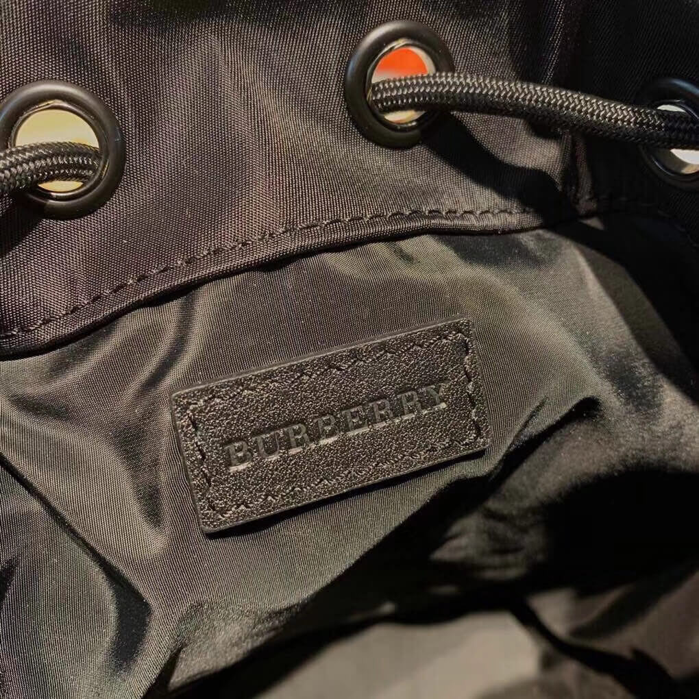 Burberry Logo Print Nylon Drawcord Pouch 80150451