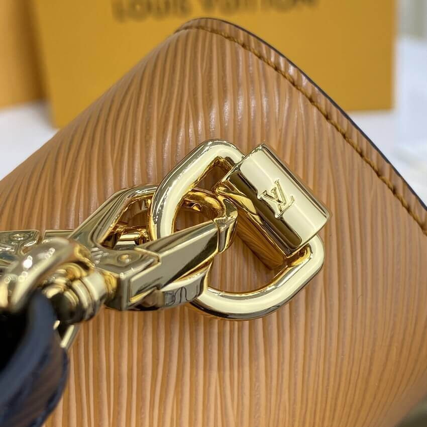 Louis Vuitton Epi Leather Twist MM M59026 Gold Cipango