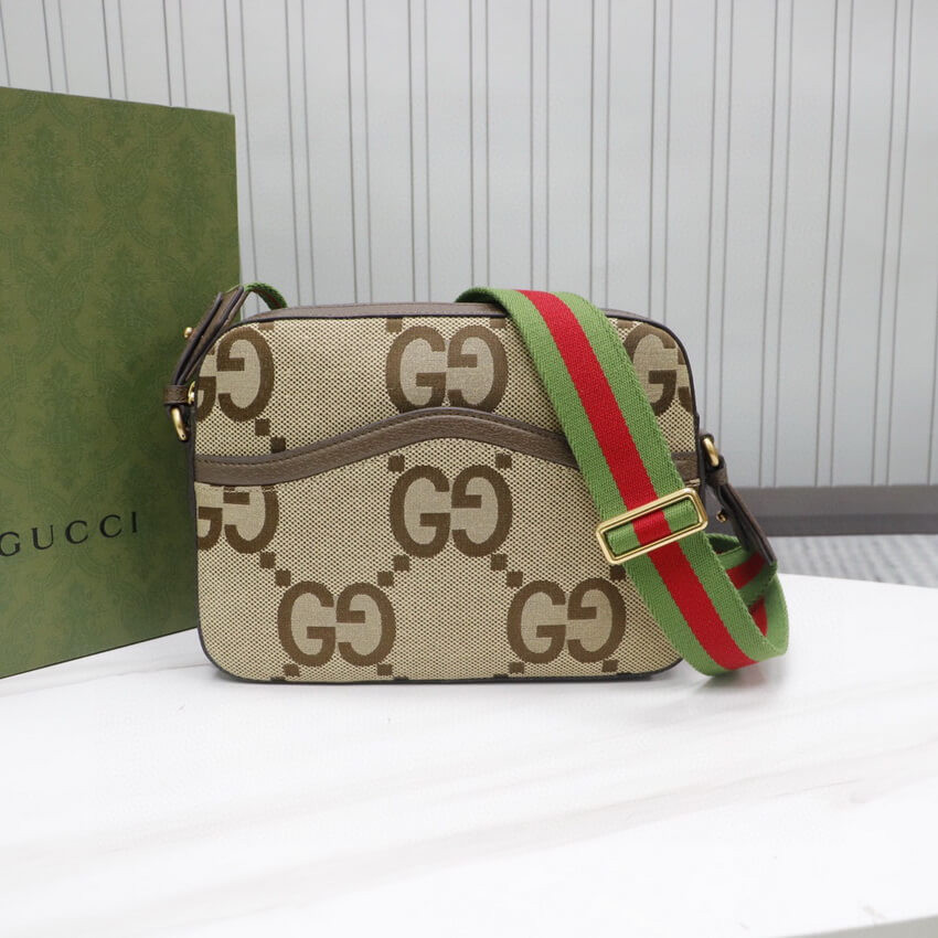 Gucci Messenger Bag With Jumbo GG 675891