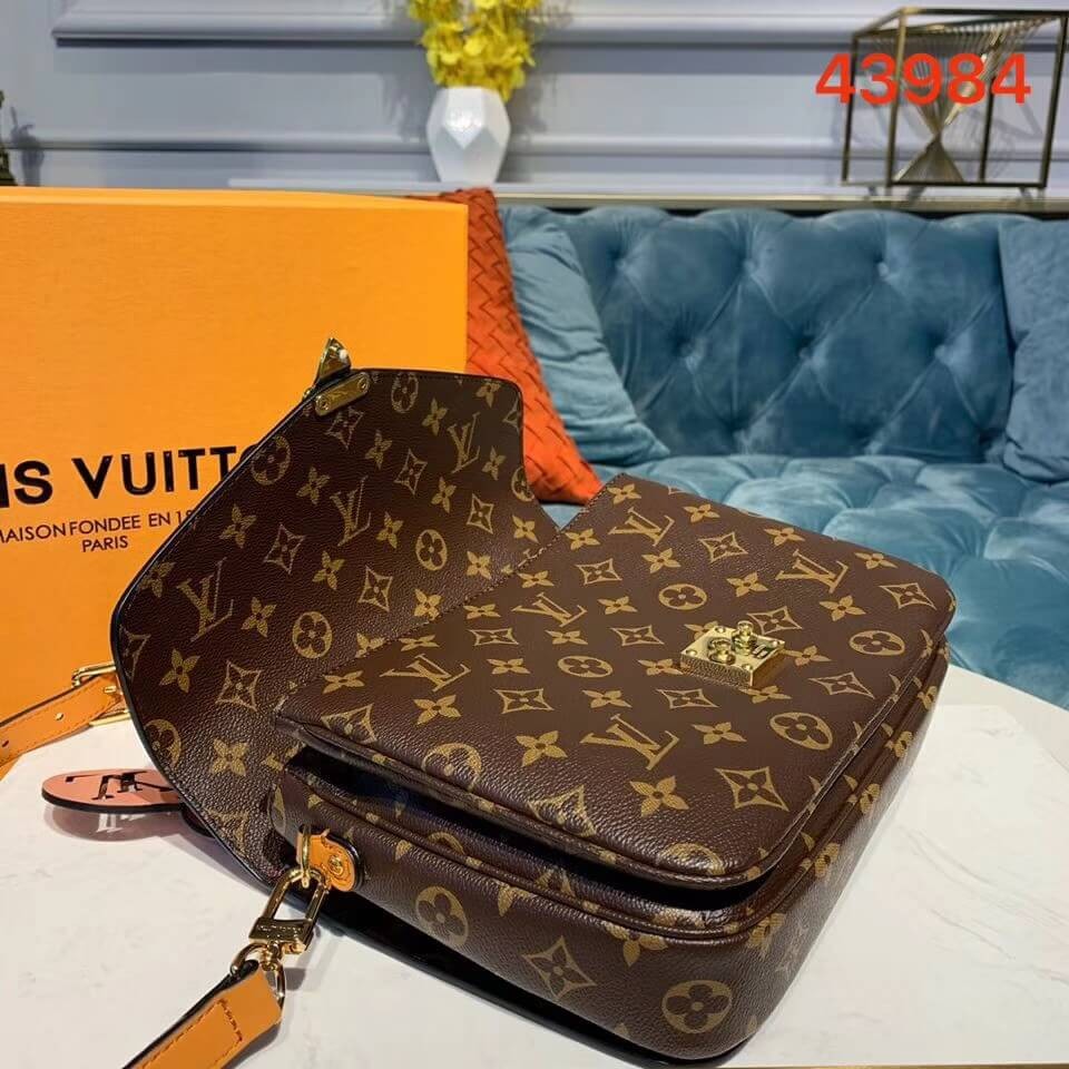 Louis Vuitton Monogram Canvas Pochette Metis M43984