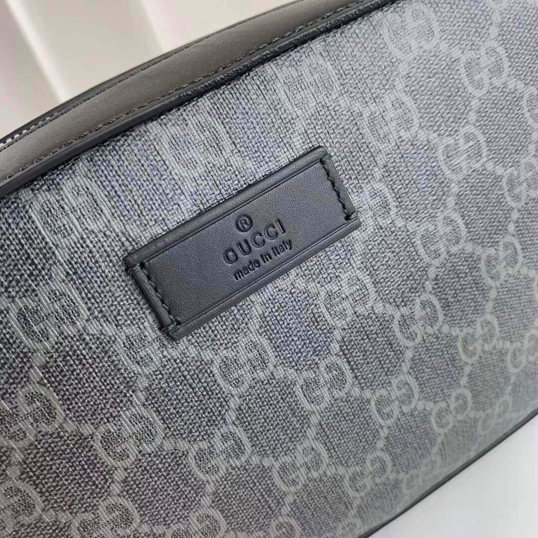 Gucci GG Supreme Messenger Bag 574886
