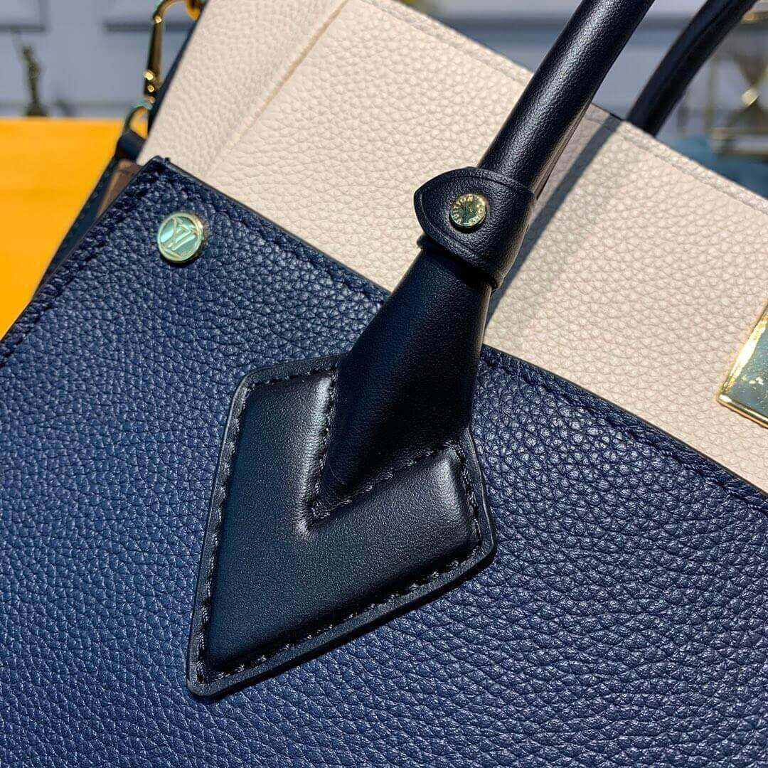 Louis Vuitton On My Side M55933