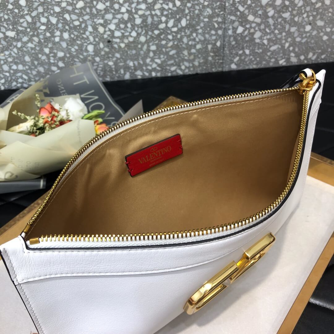 Valentino Garavani V-Ring Pouch A0269