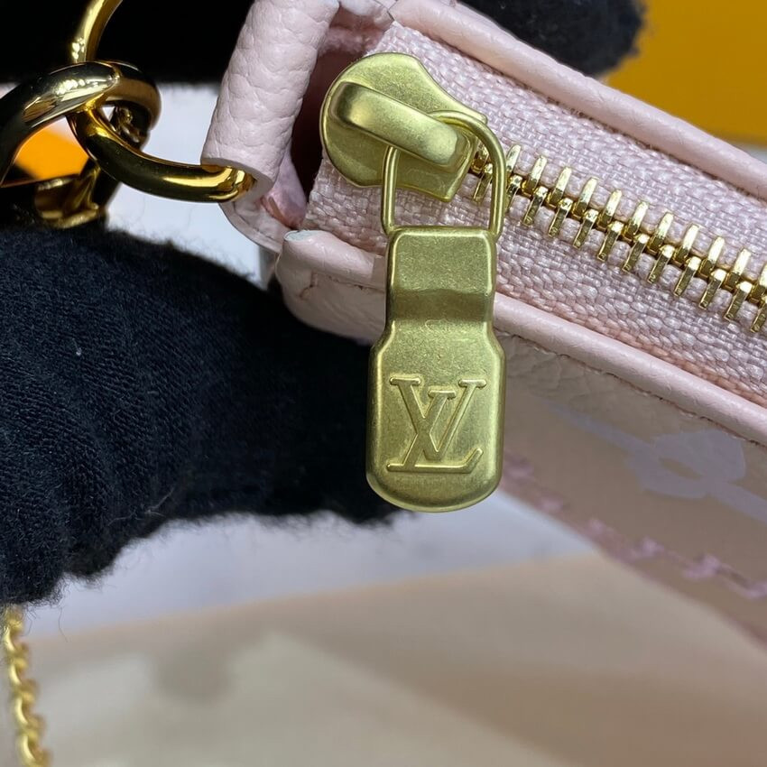 Louis Vuitton Mini Pochette Accessoires M81140