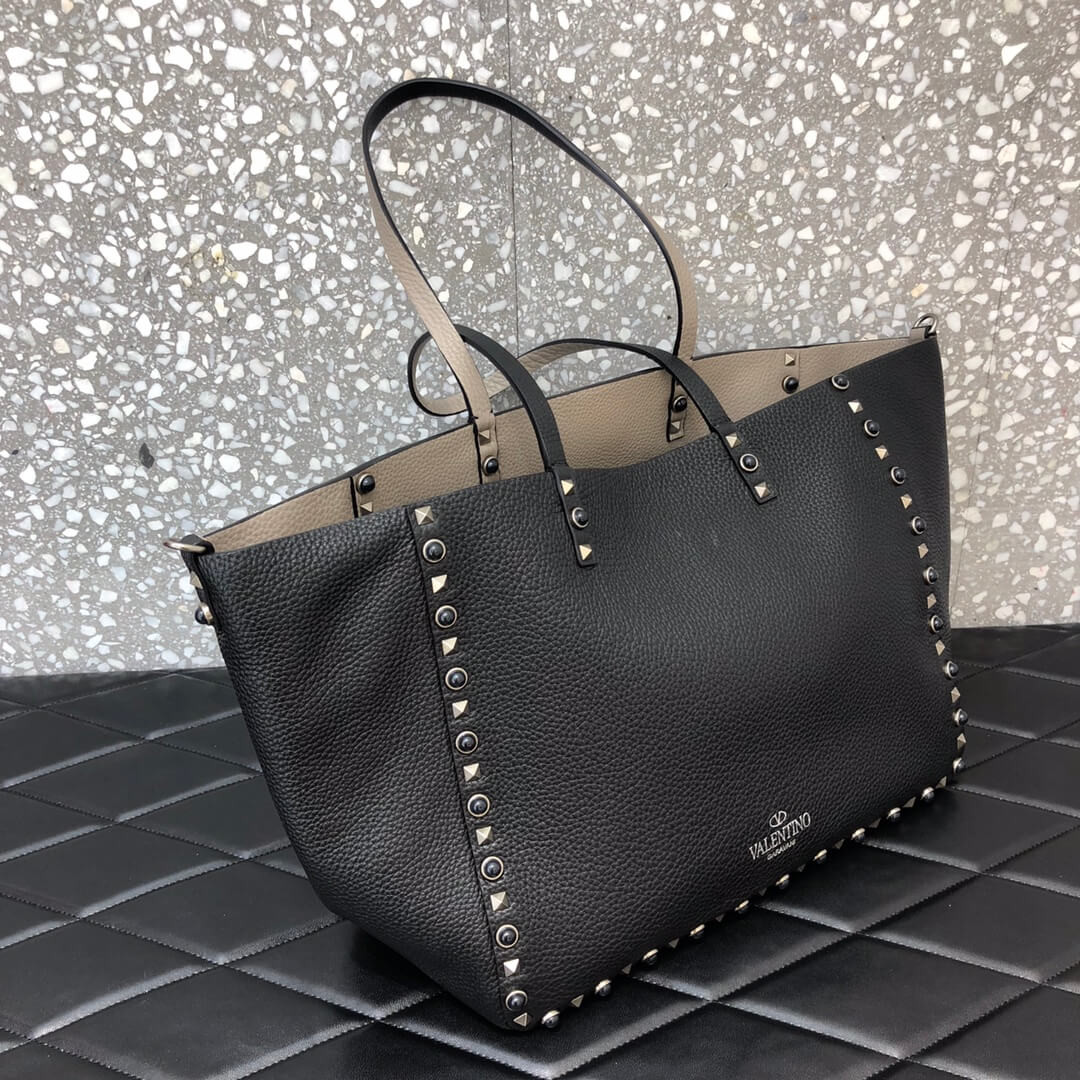 Valentino Garavani Medium Double Rockstud Reversible Tote Bag 0067Y Black/Off-white