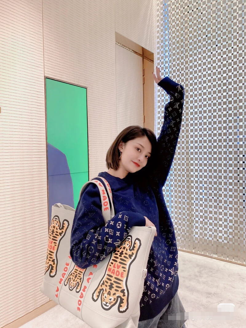 Louis Vuitton x Nigo Tote Journey M59366 White