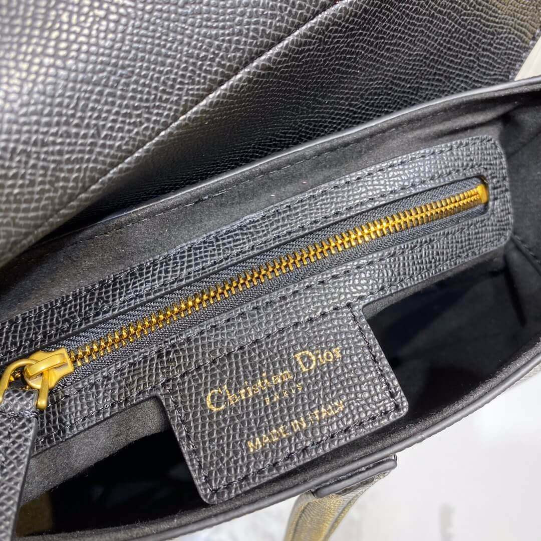 Christian Dior Saddle Bag in Grained Calfskin M0446