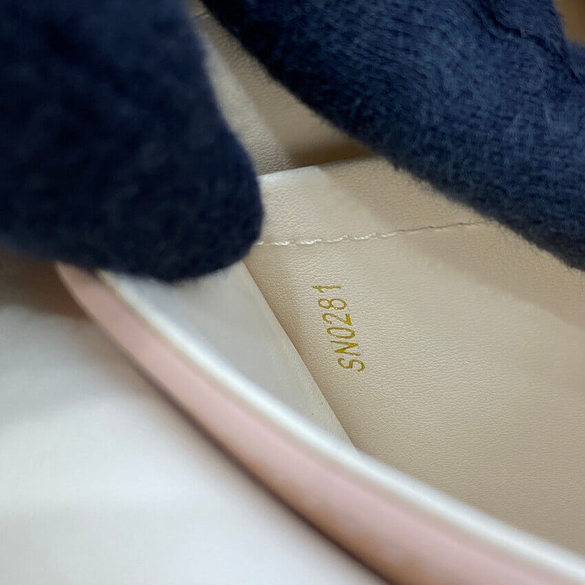 Louis Vuitton Twist One Handle MM M57090 Champagne Metallise