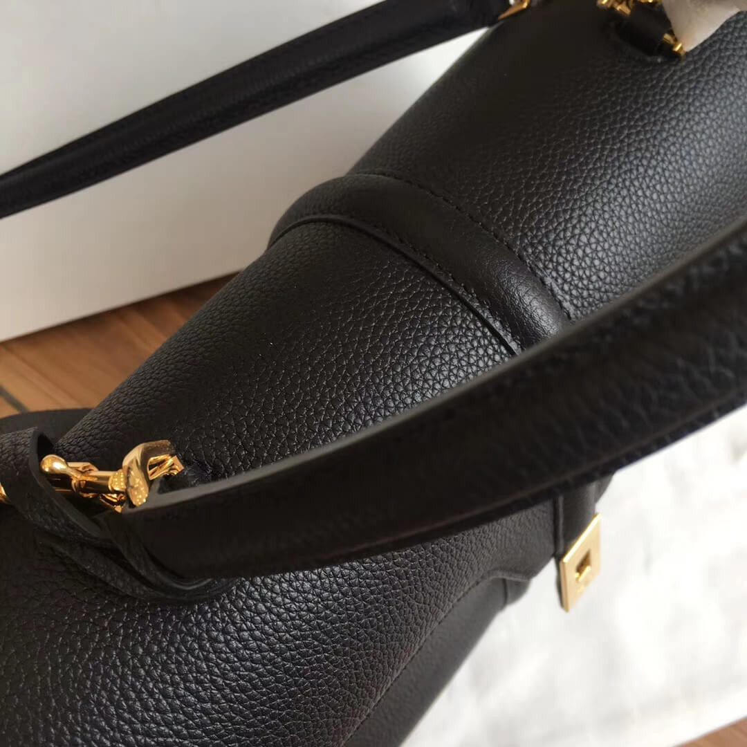 Celine Medium 16 Bag In Grained Calfskin 187373