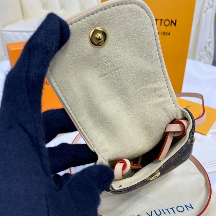Louis Vuitton Pochette Cancun Pouch M60018