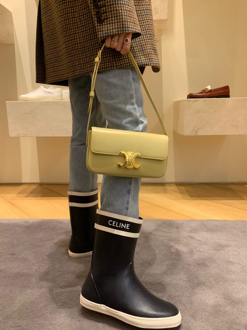 Celine Triomphe Shoulder Bag In Shiny Calfskin 194143 Papyrus