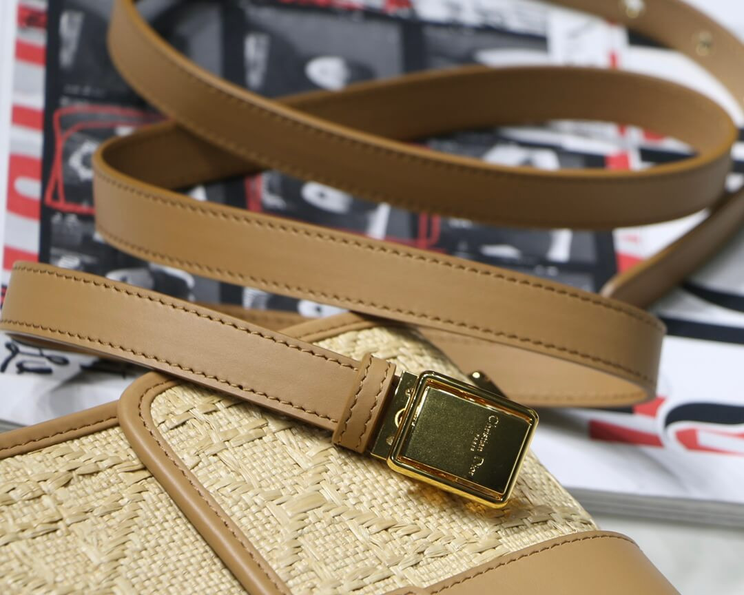 Christian Dior 30 Montaigne Bag Natural Cannage Raffia M9203