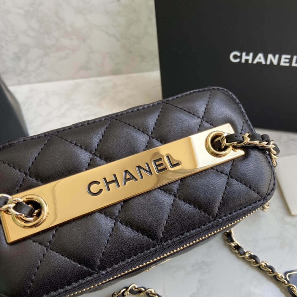 Chanel Mini Vanity Case With Chain AP1472