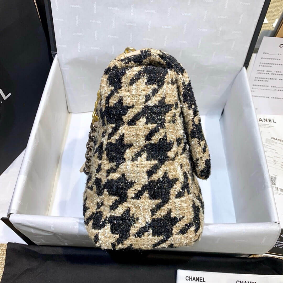 Chanel 19 Maxi Flap Bag AS1162