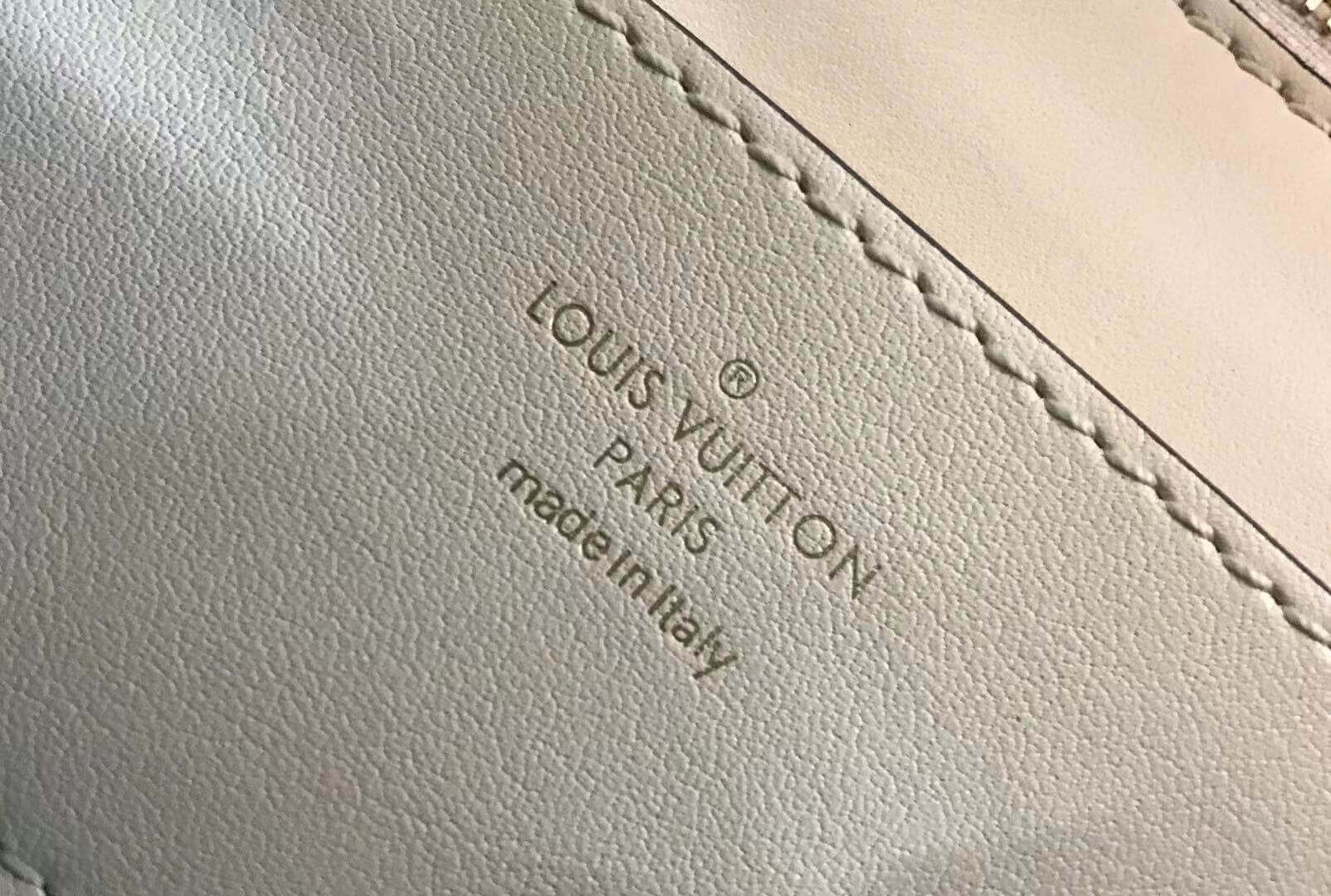 Louis Vuitton LV Pont 9 M55950