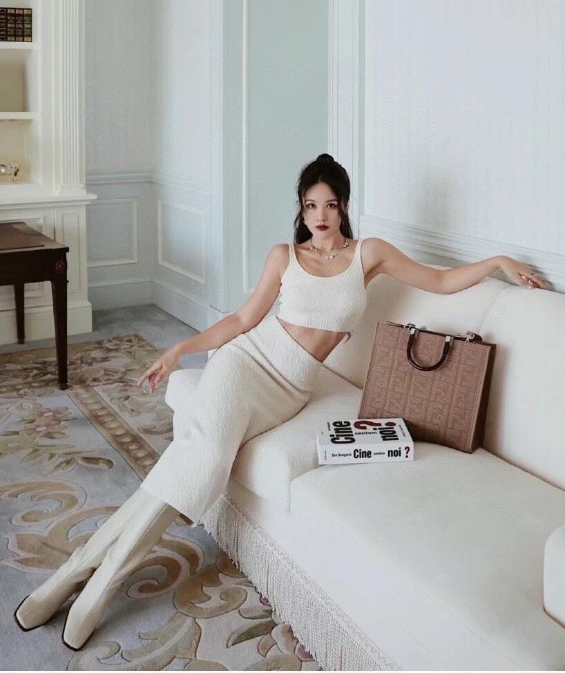 Fendi Medium Sunshine Tote Bag in Apricot FF Fabric 8BH386